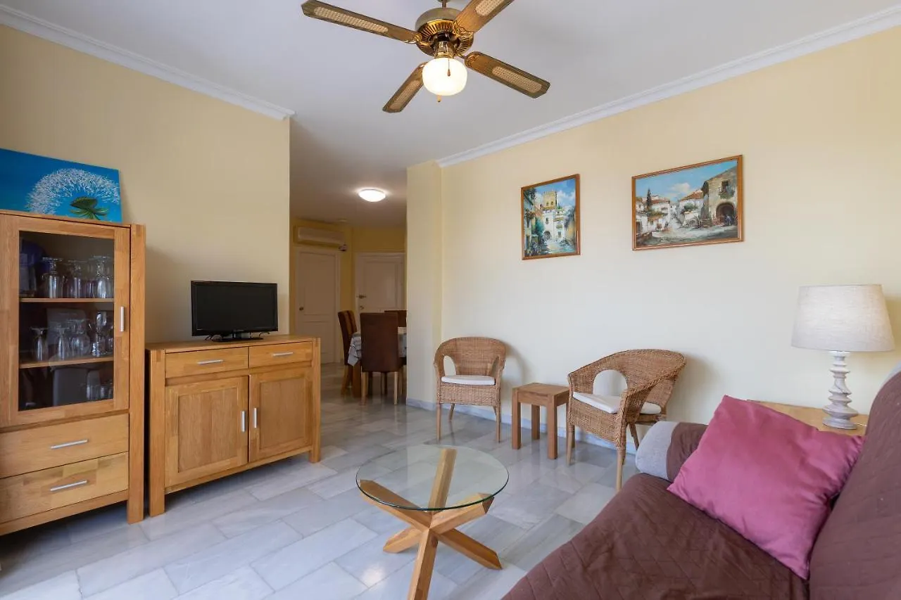 Lovely 2 Bed Apt Overlooking Golf Sitio de Calahonda Ισπανία
